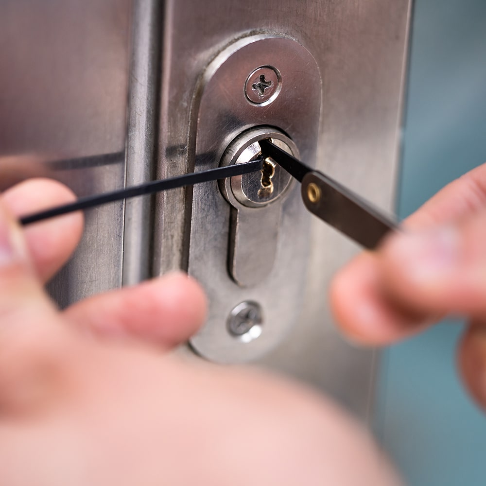 Commercial Locksmith Gladstone Business Lockout Assistance